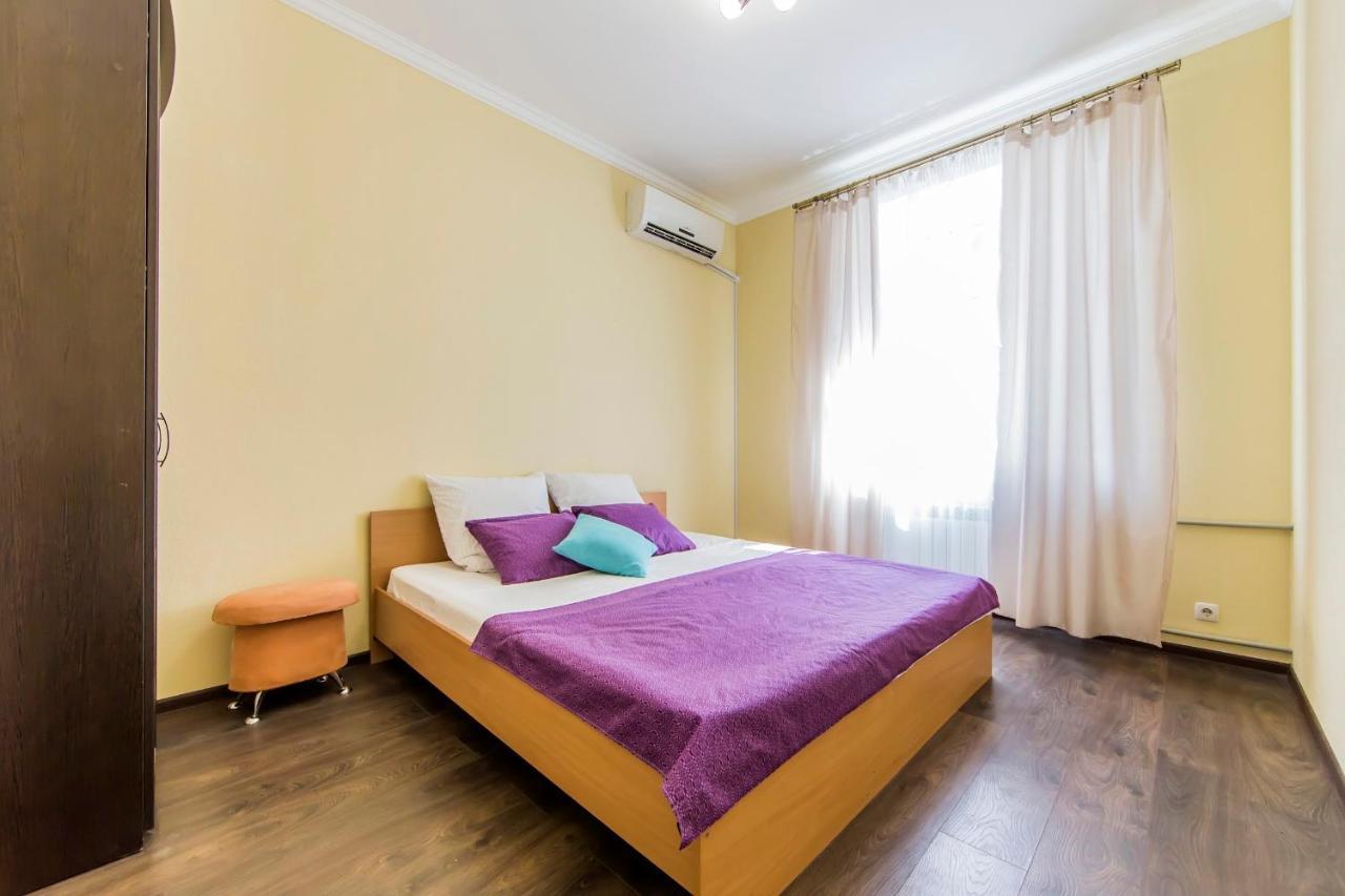 Комфорт- Апартаменти Біля Хрещатика Kiew Exterior foto